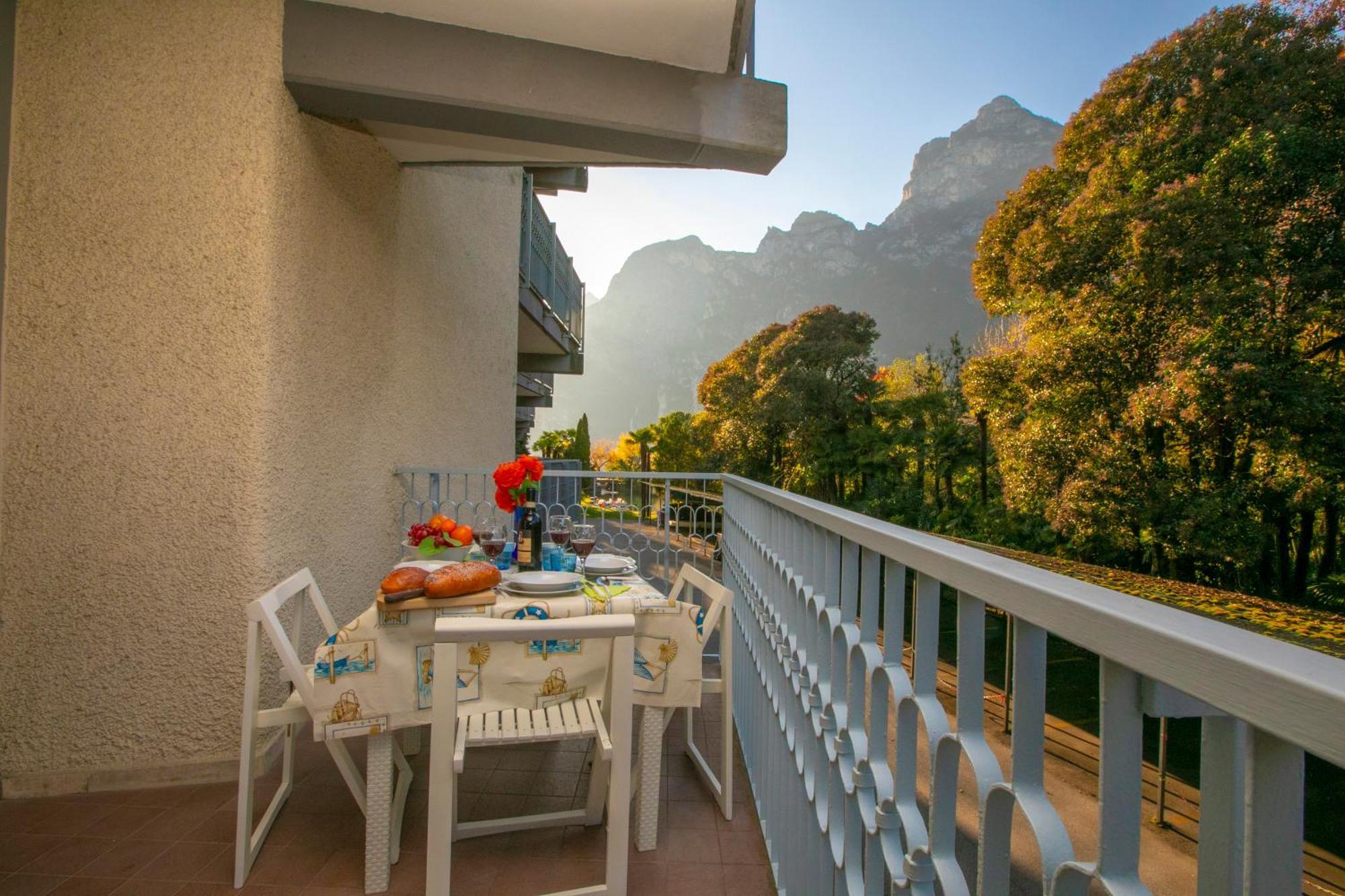 Residenza Lago D'Argento - Happy Rentals Riva del Garda Exterior photo