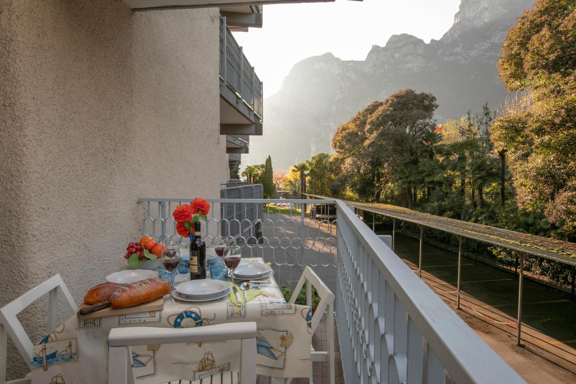 Residenza Lago D'Argento - Happy Rentals Riva del Garda Exterior photo